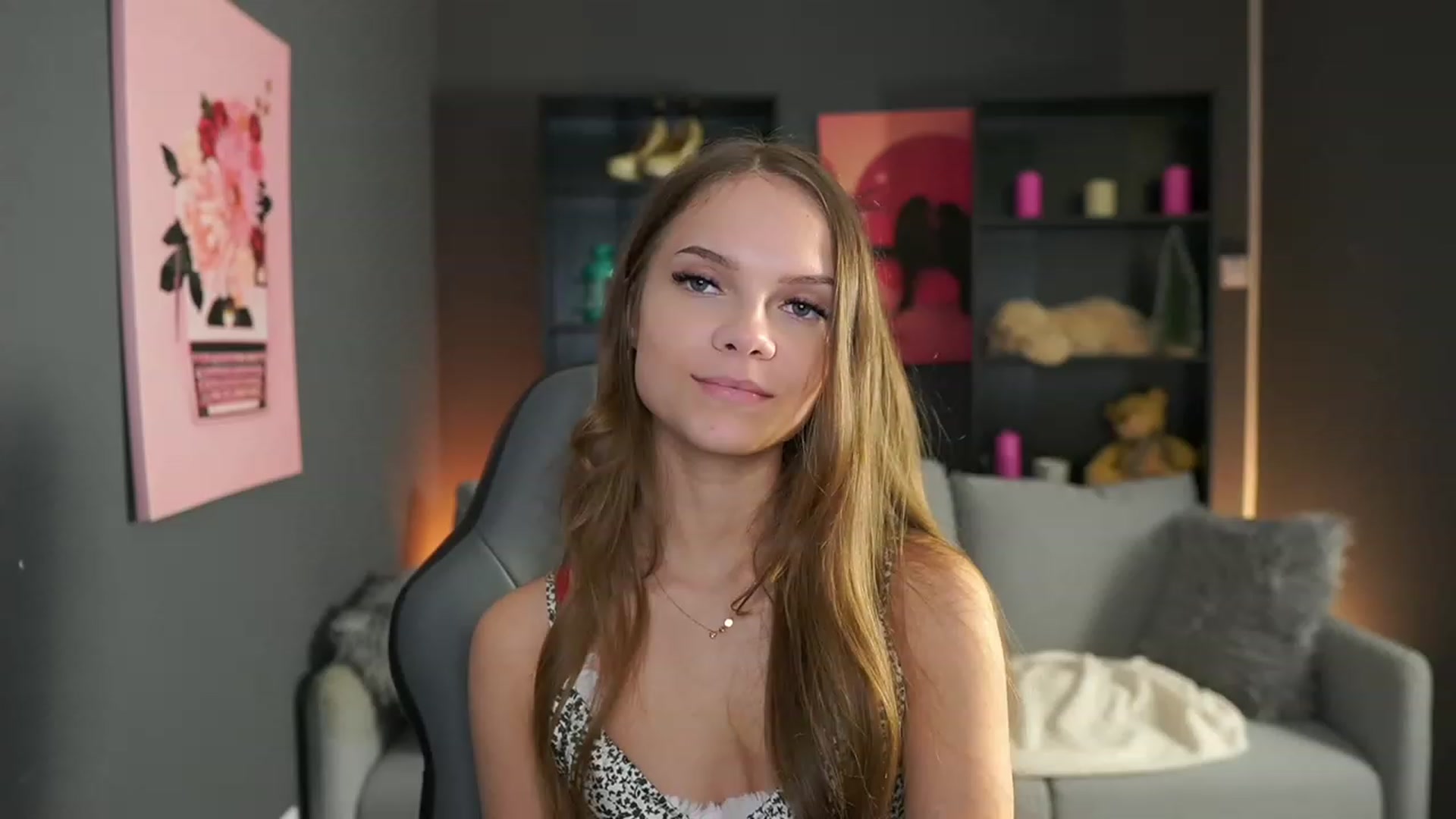 Gallery image thumbnail from Natasha_Malk's myfreecams stream on, 12/08/2023, 14:16 image 5 of 20
