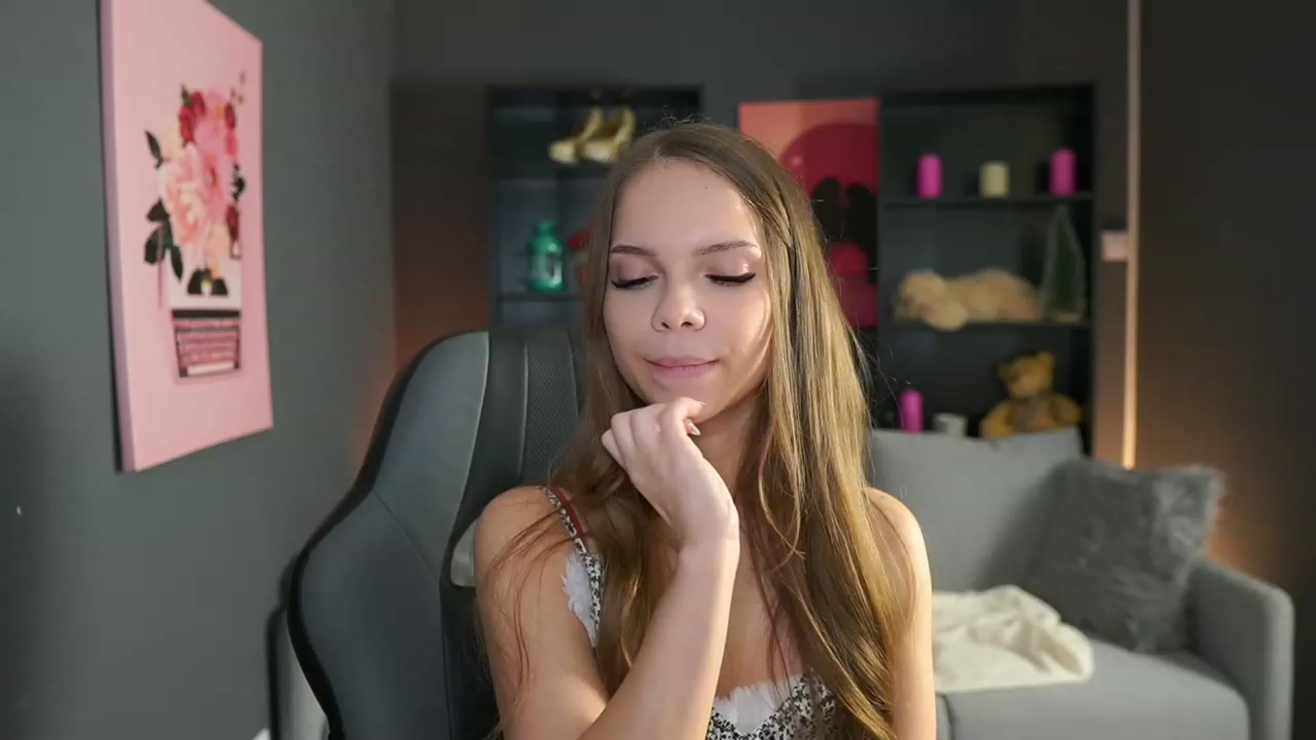 Gallery image thumbnail from Natasha_Malk's myfreecams stream on, 12/08/2023, 15:43 image 18 of 20