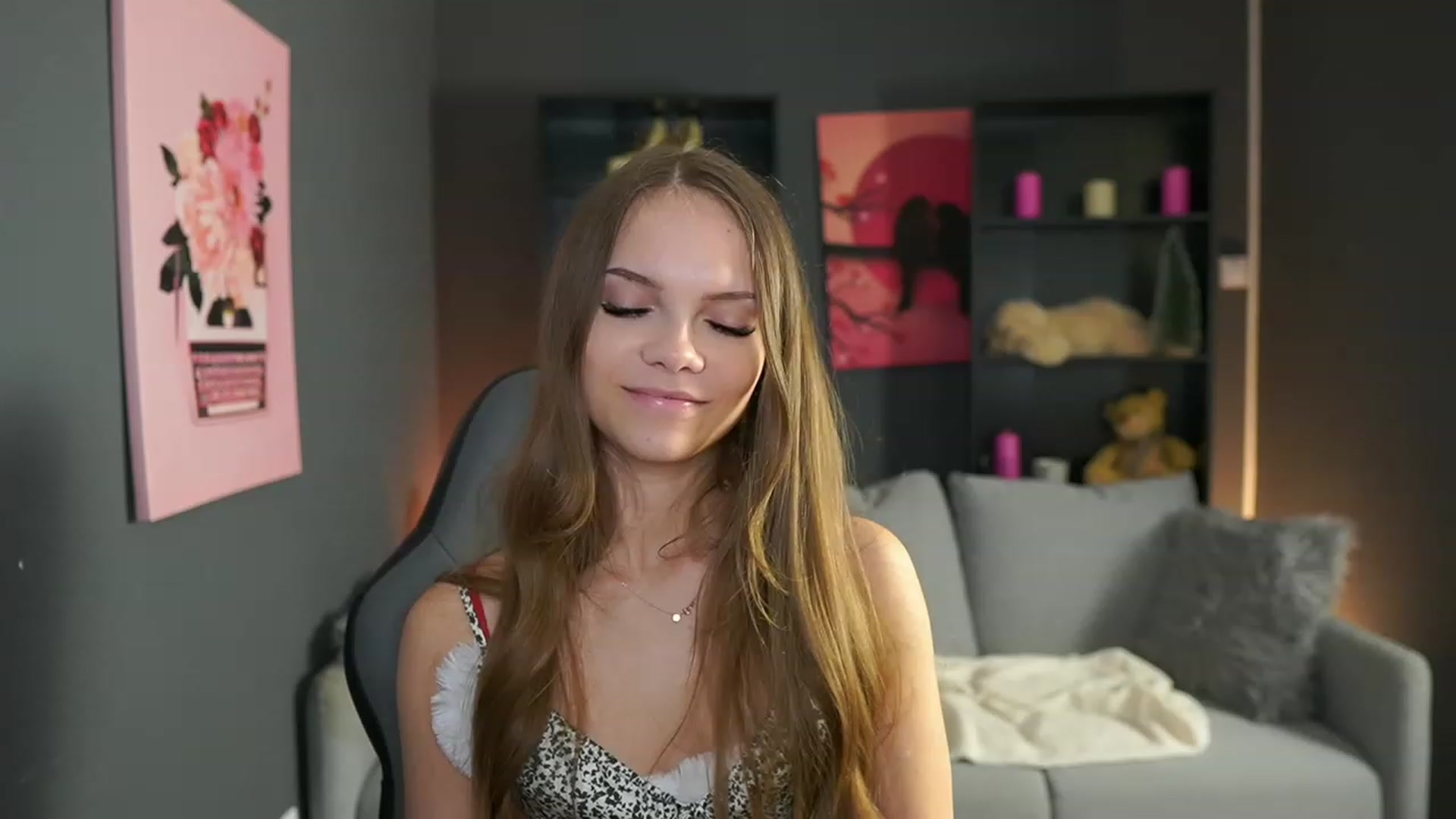 Gallery image thumbnail from Natasha_Malk's myfreecams stream on, 12/08/2023, 17:06 image 2 of 20