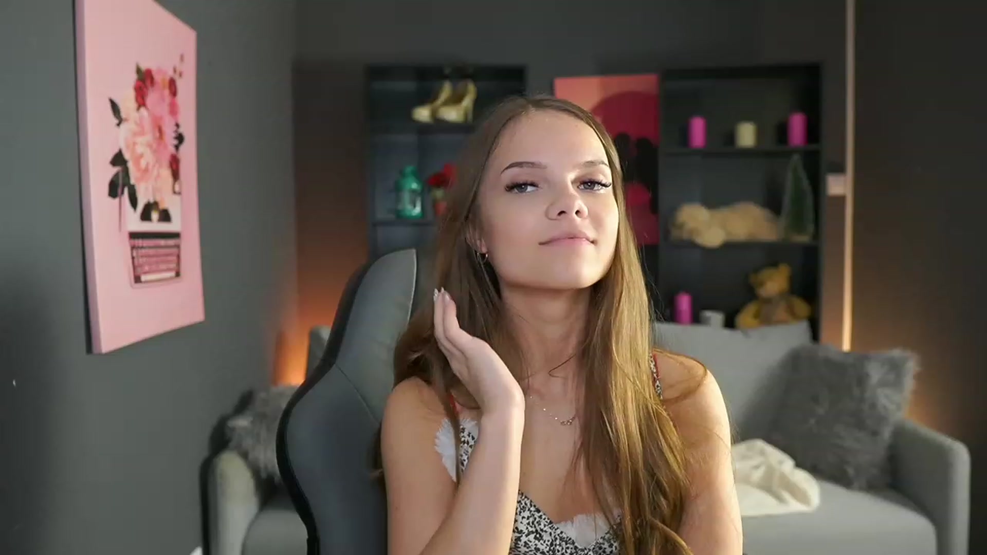 Gallery image thumbnail from Natasha_Malk's myfreecams stream on, 12/08/2023, 17:06 image 9 of 20