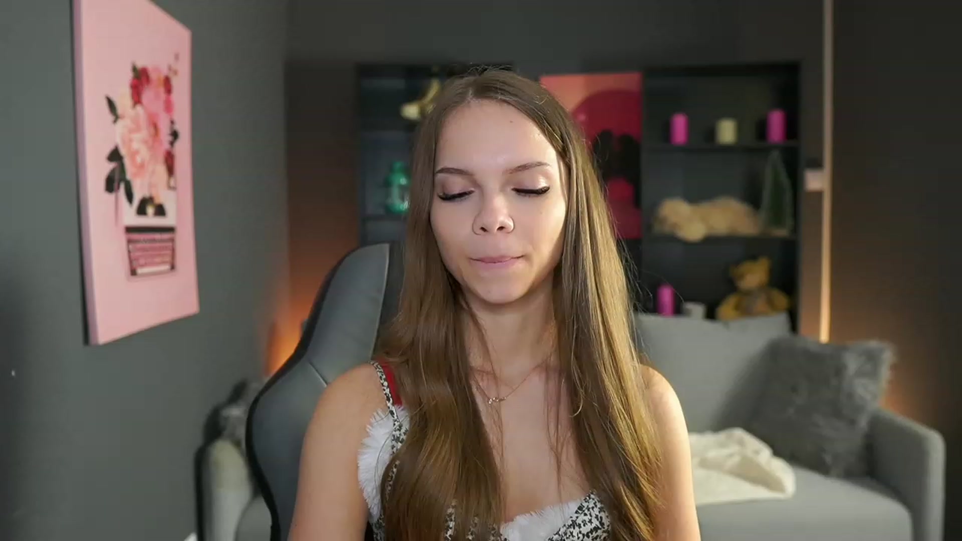 Gallery image thumbnail from Natasha_Malk's myfreecams stream on, 12/08/2023, 17:59 image 18 of 20