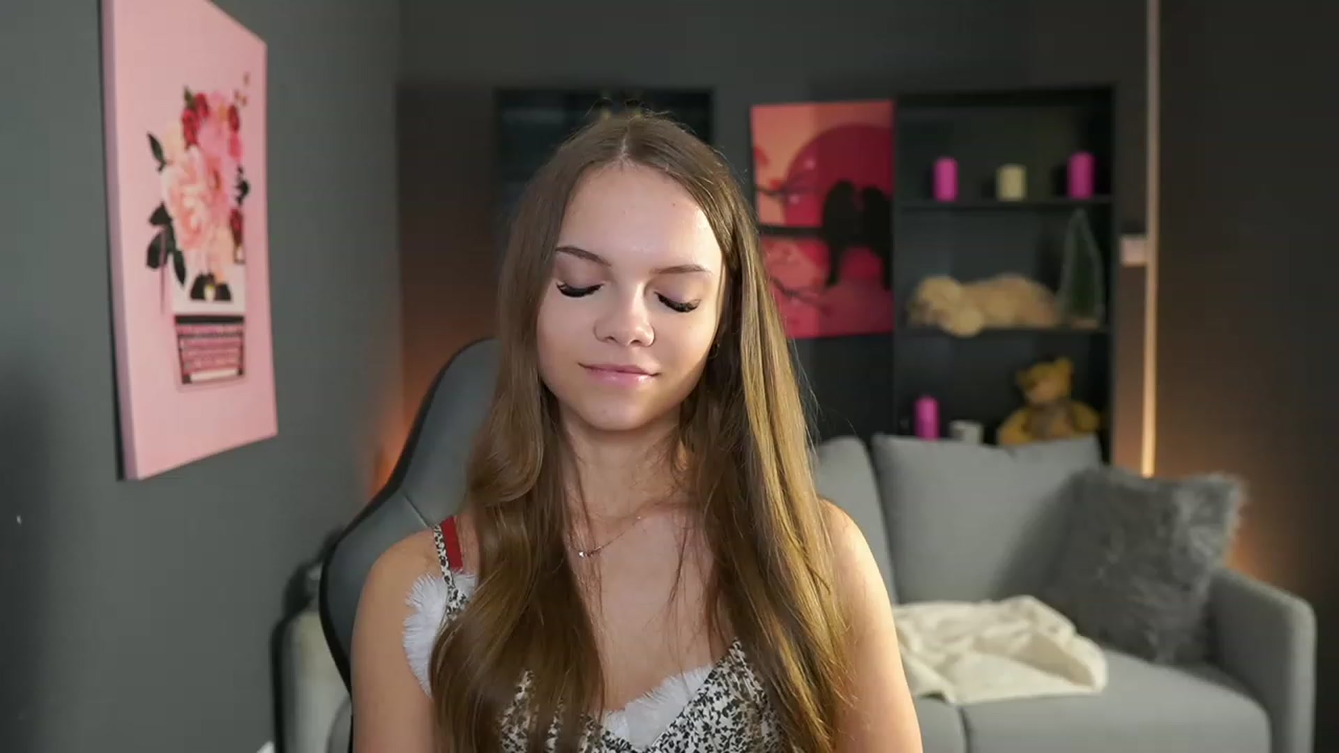 Gallery image thumbnail from Natasha_Malk's myfreecams stream on, 12/08/2023, 17:59 image 15 of 20