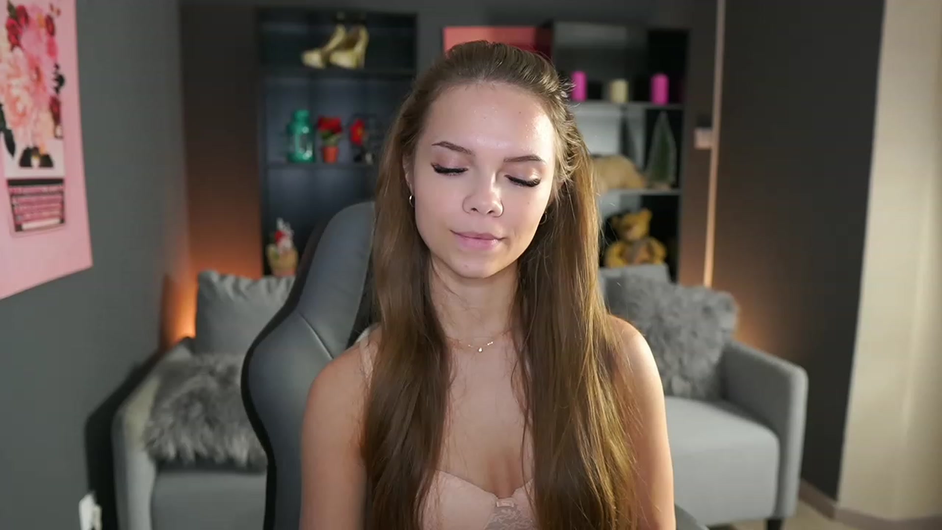 Gallery image thumbnail from Natasha_Malk's myfreecams stream on, 12/10/2023, 18:47 image 2 of 20