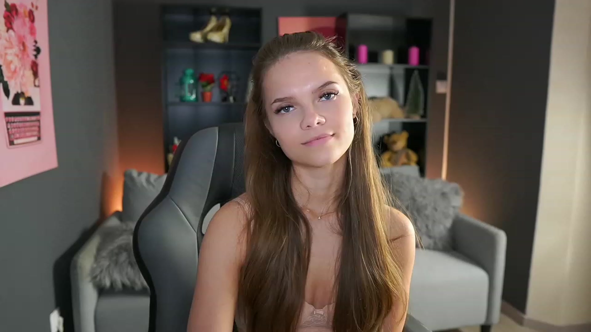 Gallery image thumbnail from Natasha_Malk's myfreecams stream on, 12/10/2023, 18:47 image 19 of 20