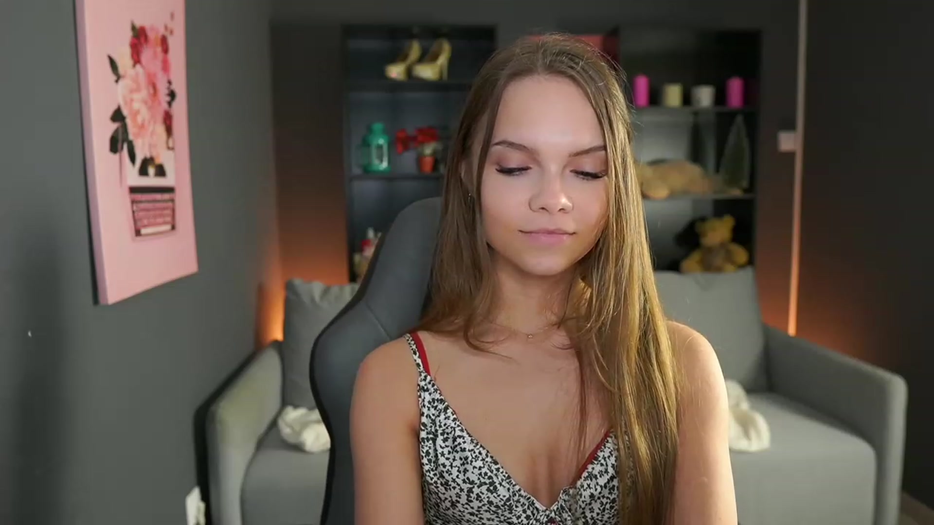 Gallery image thumbnail from Natasha_Malk's myfreecams stream on, 12/16/2023, 16:06 image 16 of 20