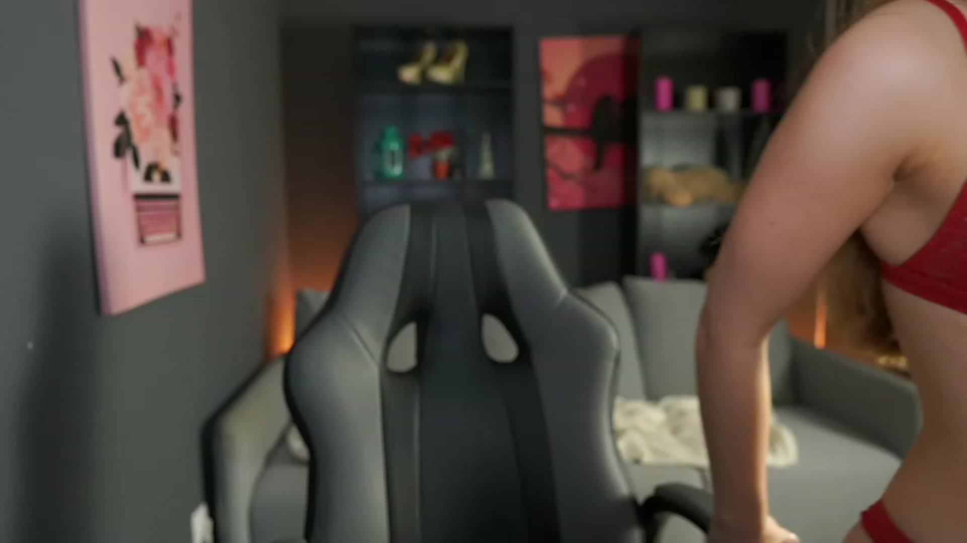 Gallery image thumbnail from Natasha_Malk's myfreecams stream on, 12/16/2023, 18:17 image 14 of 20