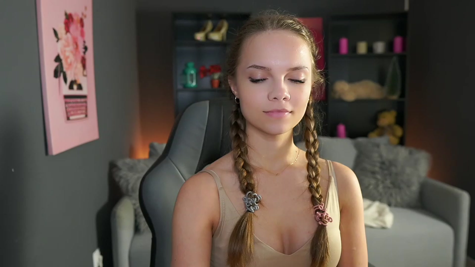 Gallery image thumbnail from Natasha_Malk's myfreecams stream on, 12/17/2023, 17:31 image 11 of 20