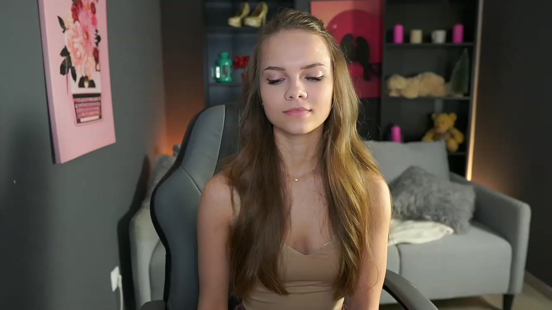 Gallery image thumbnail from Natasha_Malk's myfreecams stream on, 12/20/2023, 17:12 image 10 of 20