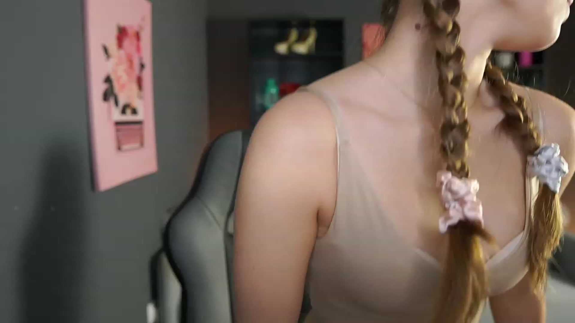 Gallery image thumbnail from Natasha_Malk's myfreecams stream on, 12/30/2023, 15:36 image 6 of 20