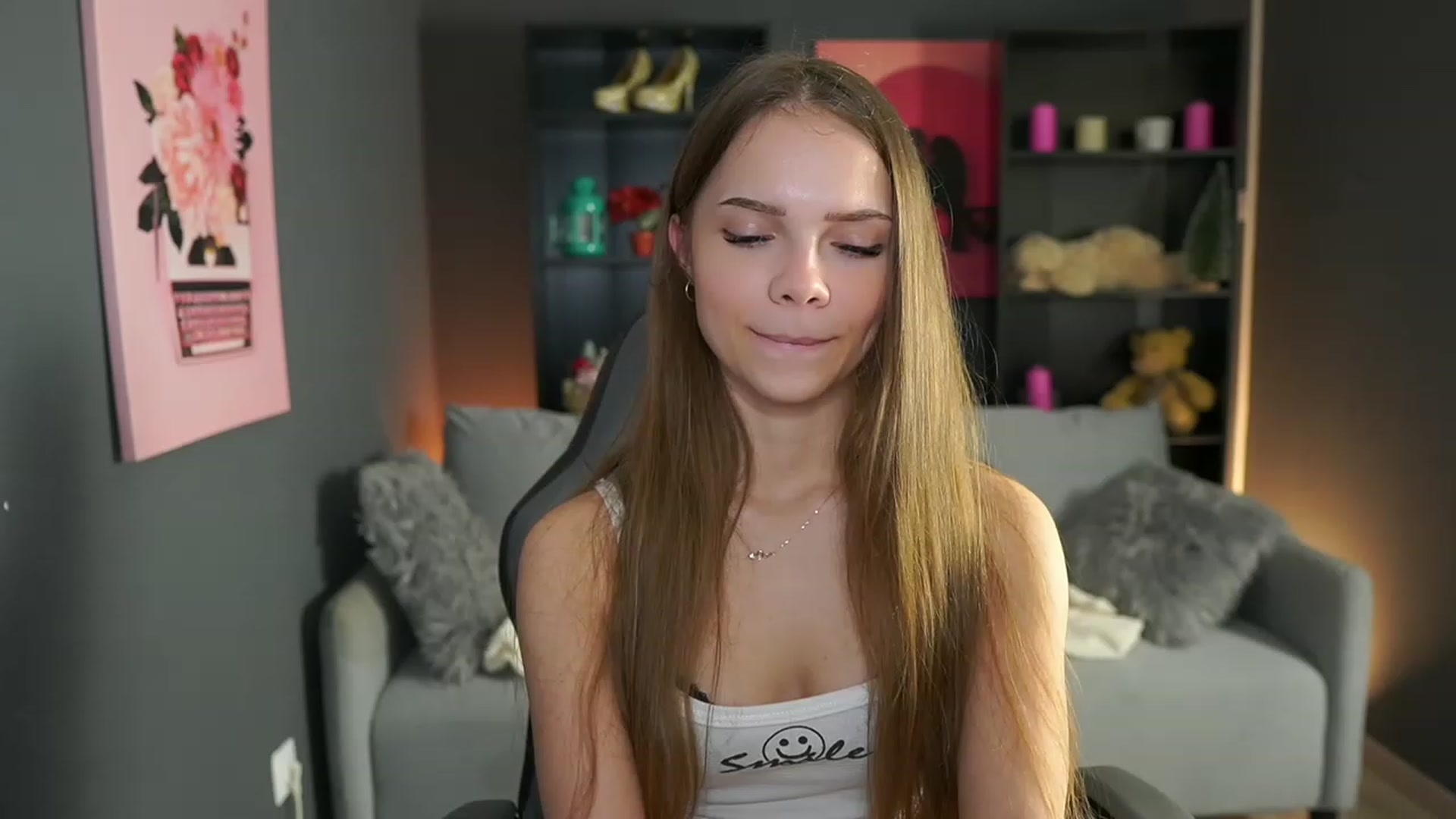 Gallery image thumbnail from Natasha_Malk's myfreecams stream on, 01/03/2024, 13:49 image 2 of 20