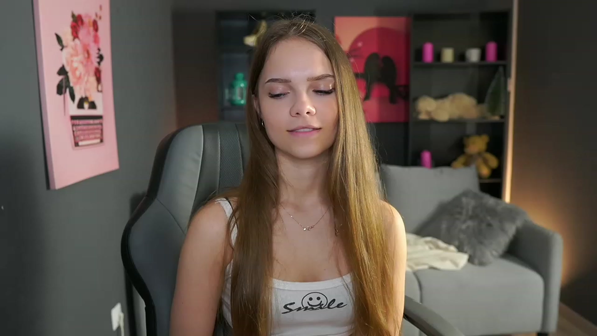 Gallery image thumbnail from Natasha_Malk's myfreecams stream on, 01/03/2024, 18:17 image 15 of 20