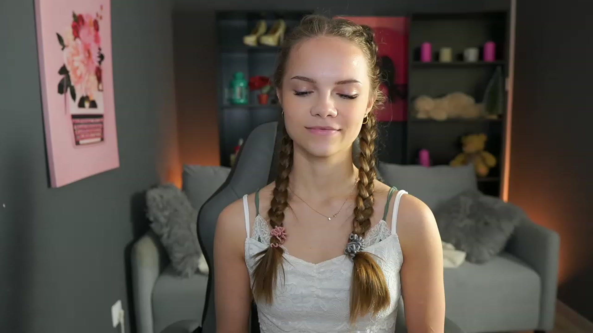 Gallery image thumbnail from Natasha_Malk's myfreecams stream on, 01/05/2024, 14:11 image 6 of 20