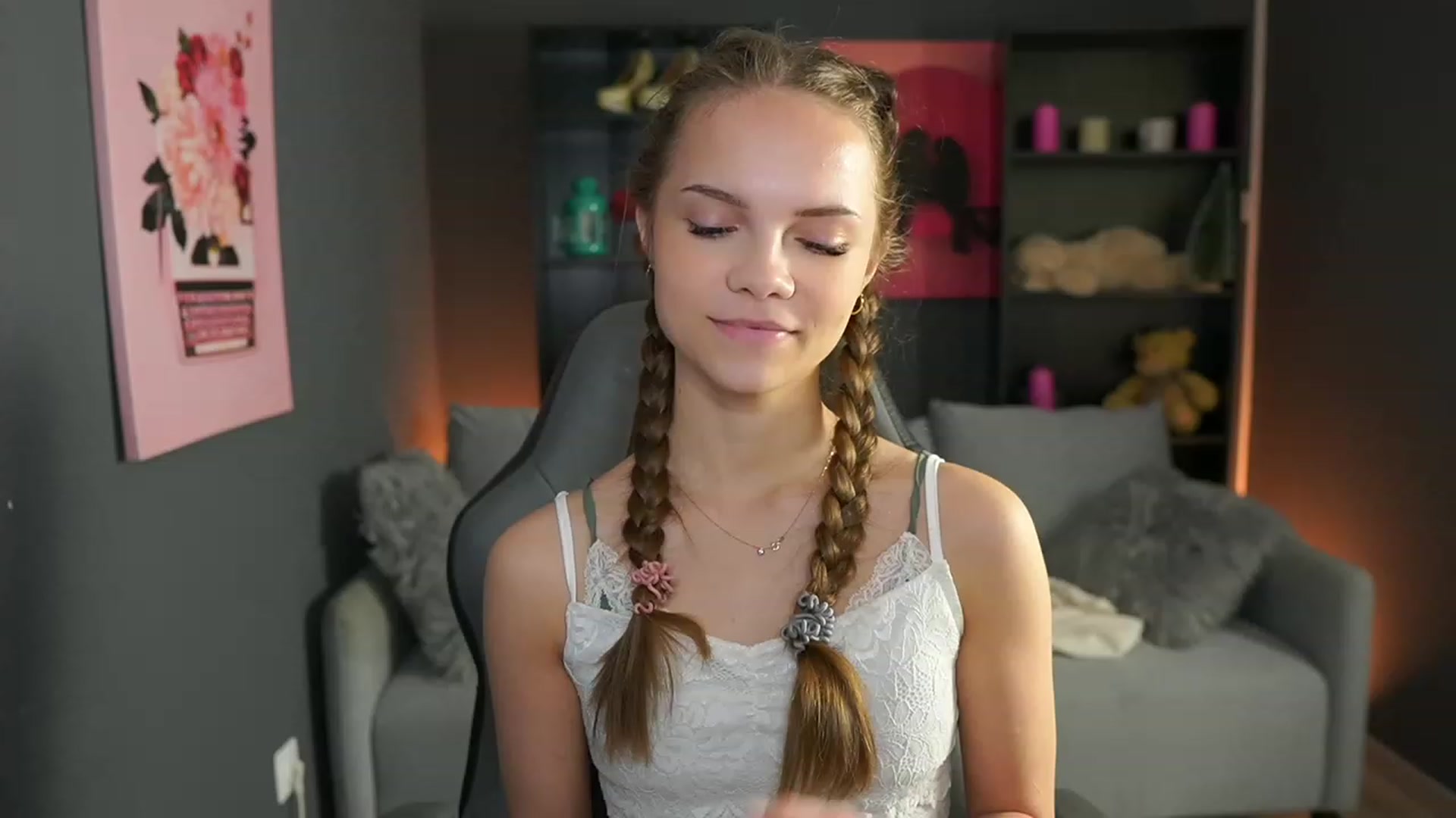 Gallery image thumbnail from Natasha_Malk's myfreecams stream on, 01/05/2024, 14:11 image 14 of 20