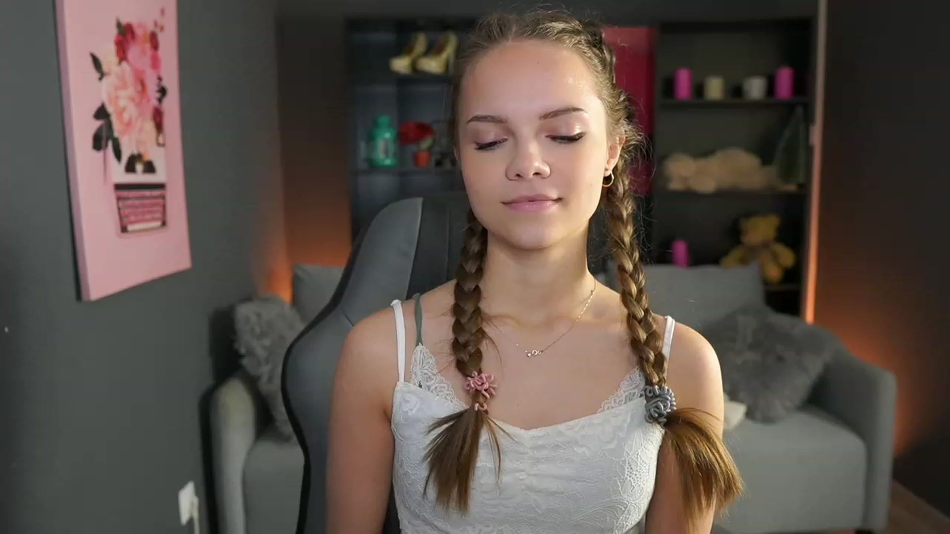 Gallery image thumbnail from Natasha_Malk's myfreecams stream on, 01/05/2024, 14:11 image 1 of 20