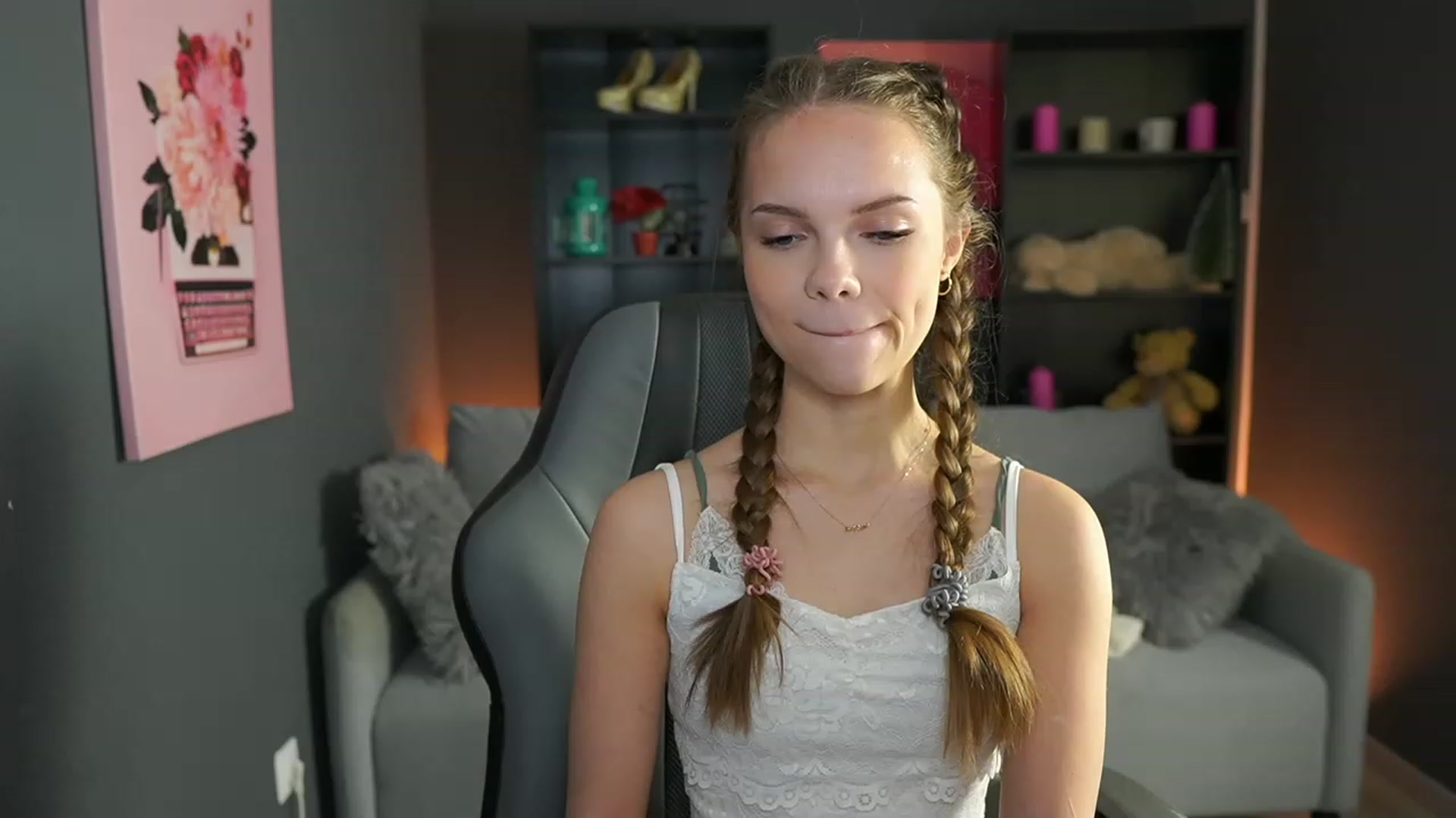 Gallery image thumbnail from Natasha_Malk's myfreecams stream on, 01/05/2024, 14:11 image 16 of 20