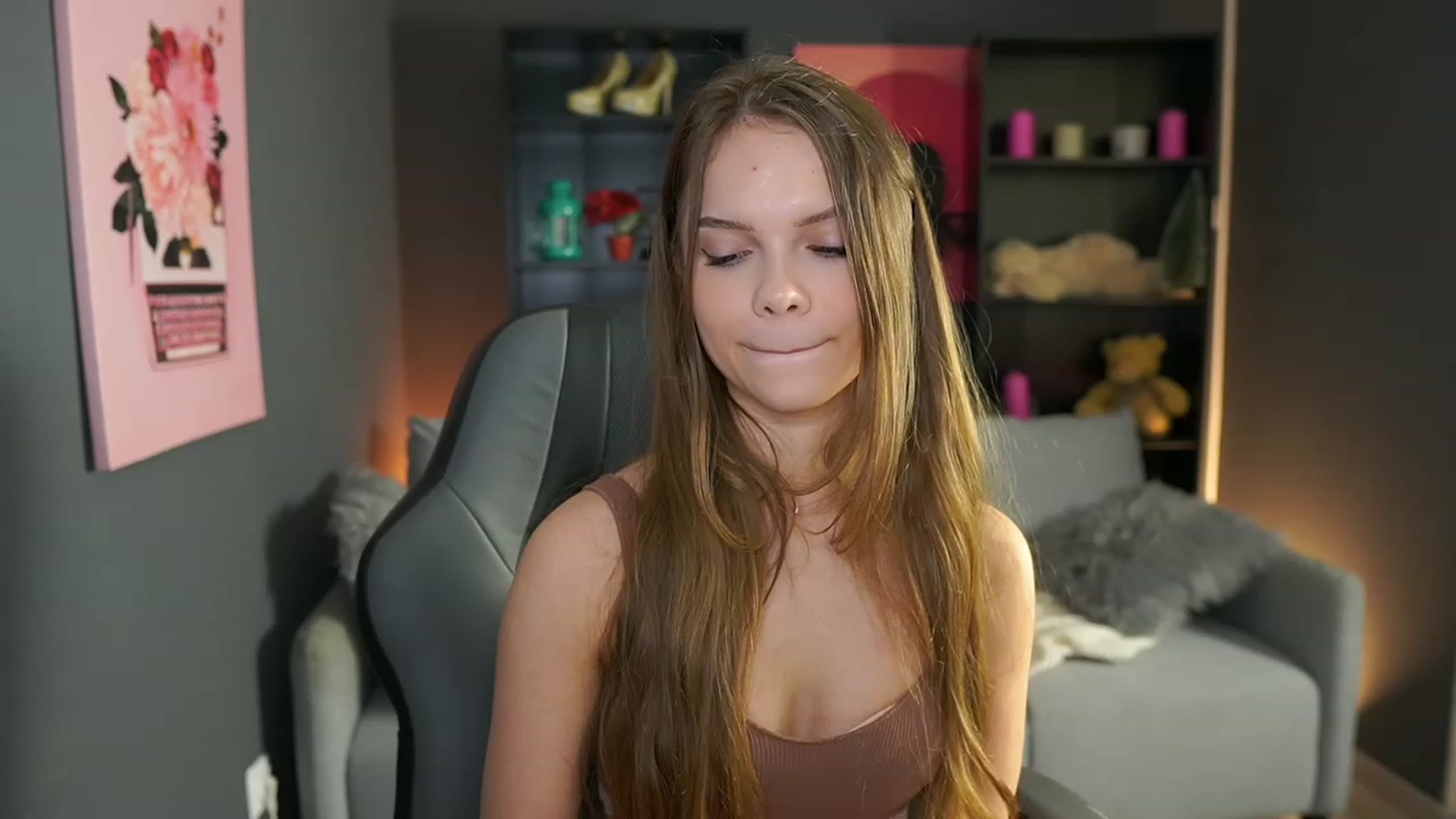 Gallery image thumbnail from Natasha_Malk's myfreecams stream on, 01/09/2024, 18:04 image 12 of 20
