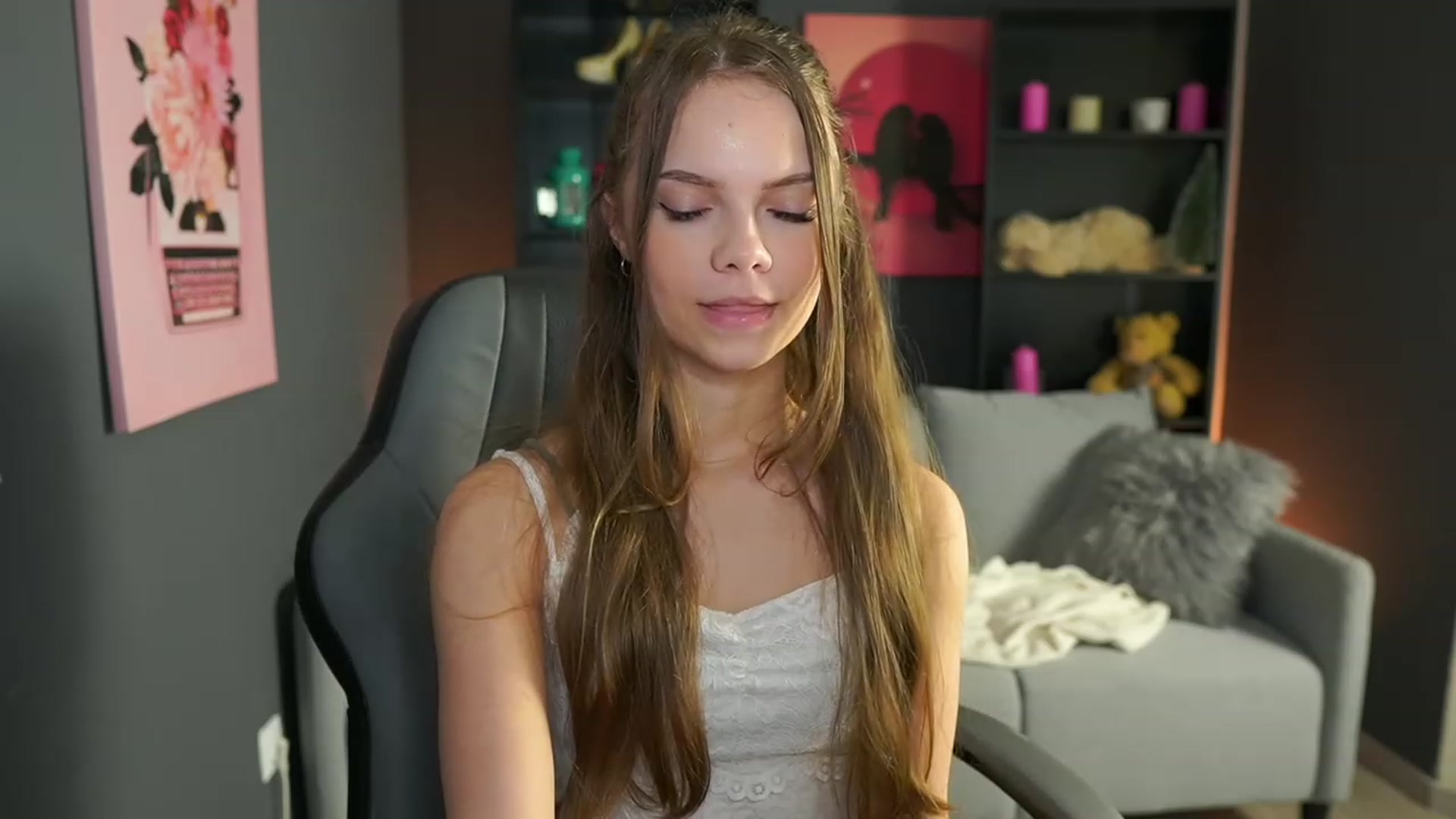 Gallery image thumbnail from Natasha_Malk's myfreecams stream on, 01/10/2024, 15:46 image 16 of 20