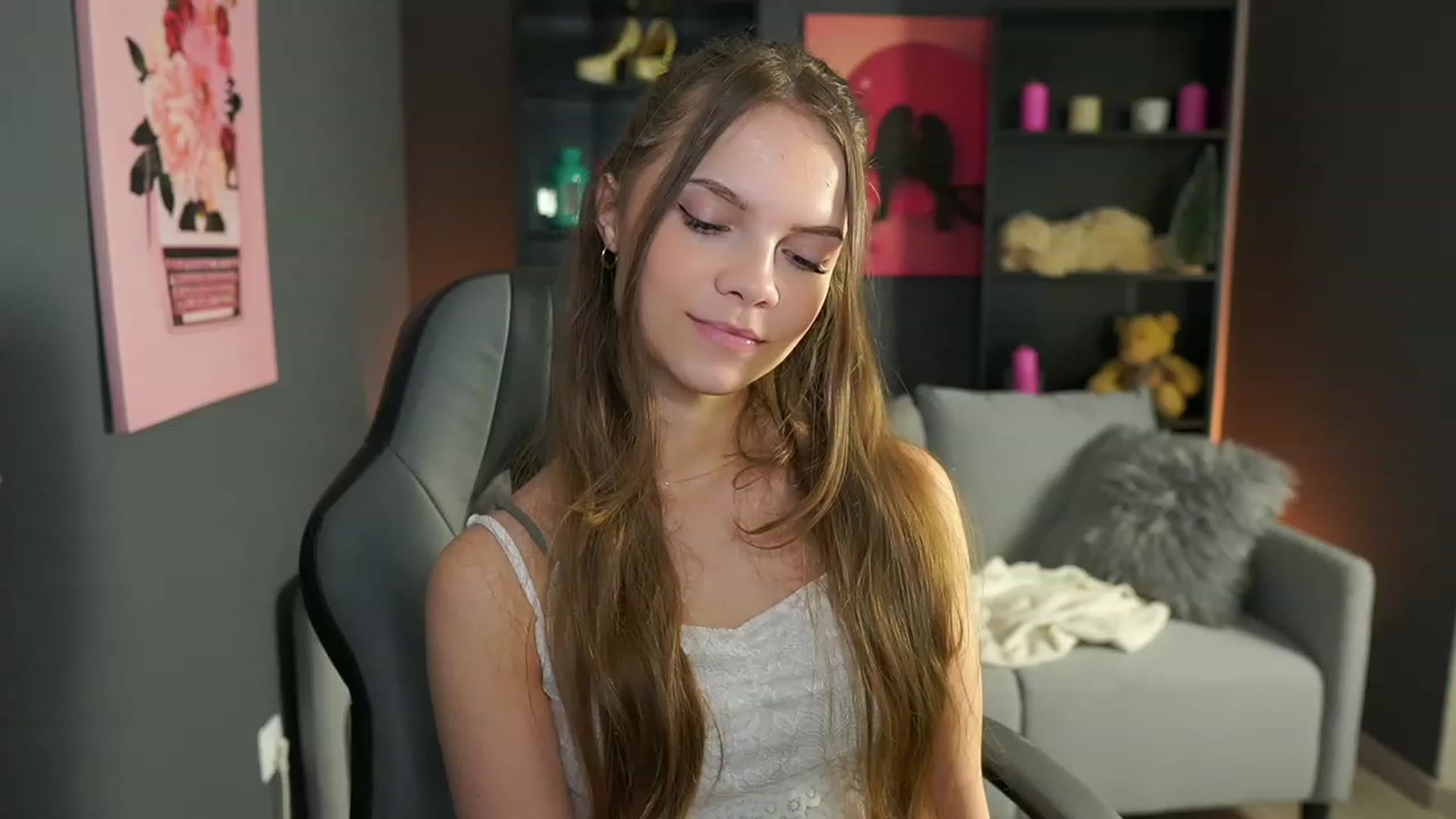 Gallery image thumbnail from Natasha_Malk's myfreecams stream on, 01/10/2024, 15:46 image 6 of 20