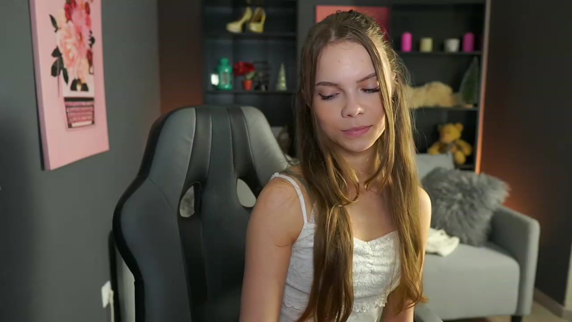 Gallery image thumbnail from Natasha_Malk's myfreecams stream on, 01/10/2024, 15:46 image 15 of 20
