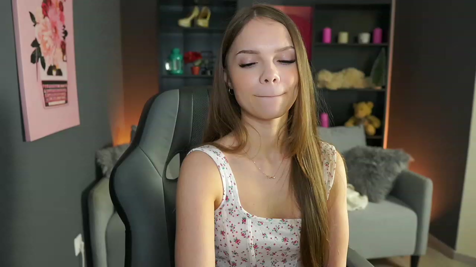 Gallery image thumbnail from Natasha_Malk's myfreecams stream on, 01/14/2024, 15:42 image 4 of 20