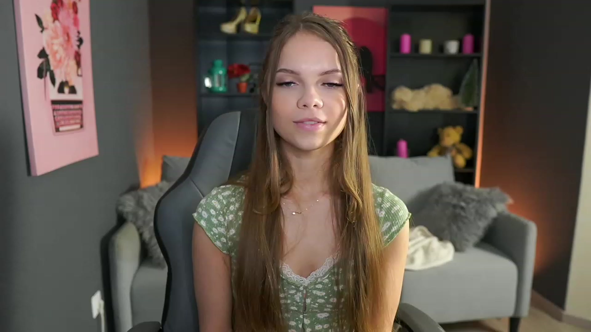 Gallery image thumbnail from Natasha_Malk's myfreecams stream on, 01/16/2024, 16:19 image 3 of 20