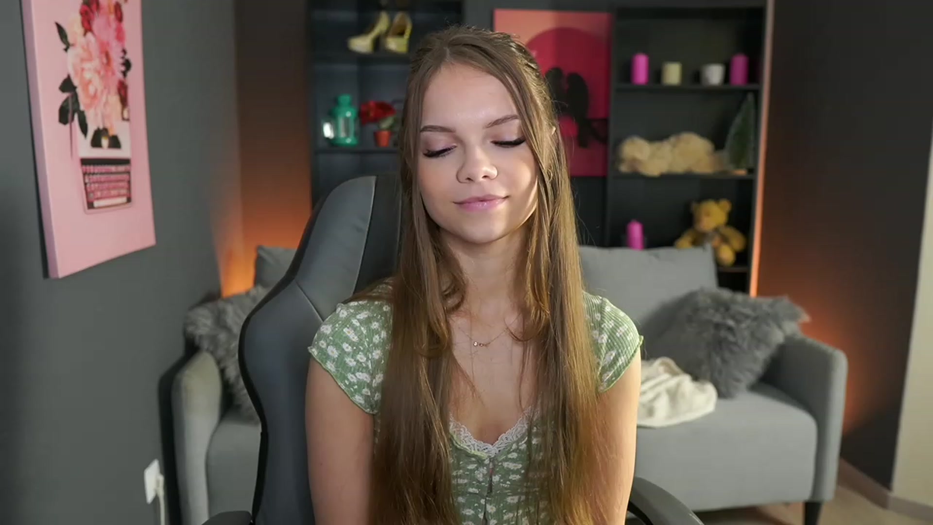 Gallery image thumbnail from Natasha_Malk's myfreecams stream on, 01/16/2024, 16:19 image 1 of 20