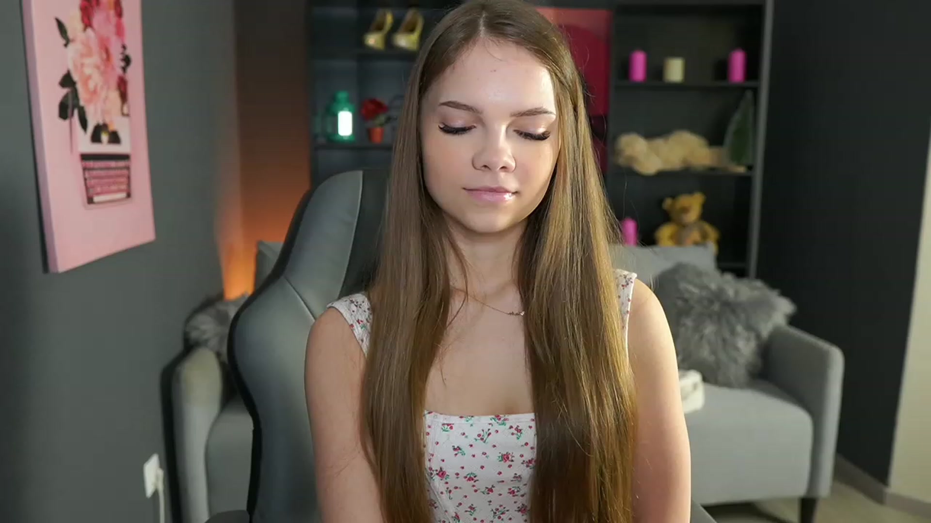 Gallery image thumbnail from Natasha_Malk's myfreecams stream on, 01/24/2024, 14:18 image 7 of 20