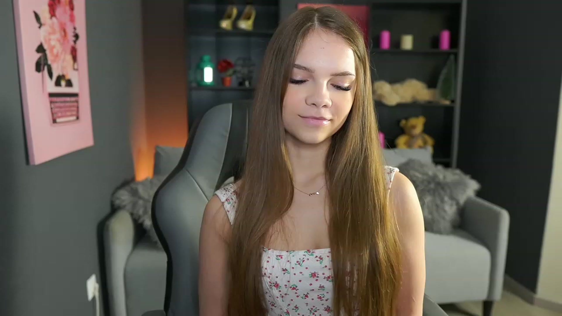 Gallery image thumbnail from Natasha_Malk's myfreecams stream on, 01/24/2024, 14:18 image 14 of 20