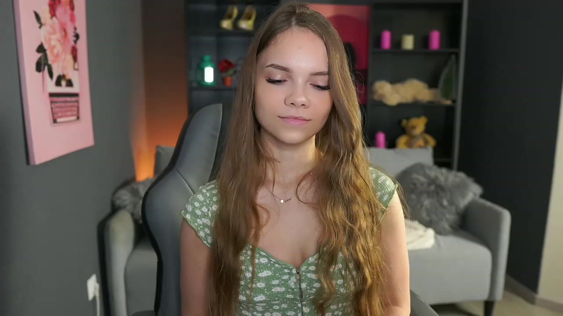 Gallery image thumbnail from Natasha_Malk's myfreecams stream on, 01/25/2024, 14:22 image 4 of 20