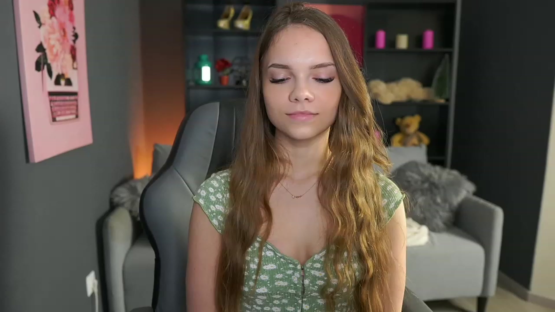 Gallery image thumbnail from Natasha_Malk's myfreecams stream on, 01/25/2024, 14:22 image 6 of 20
