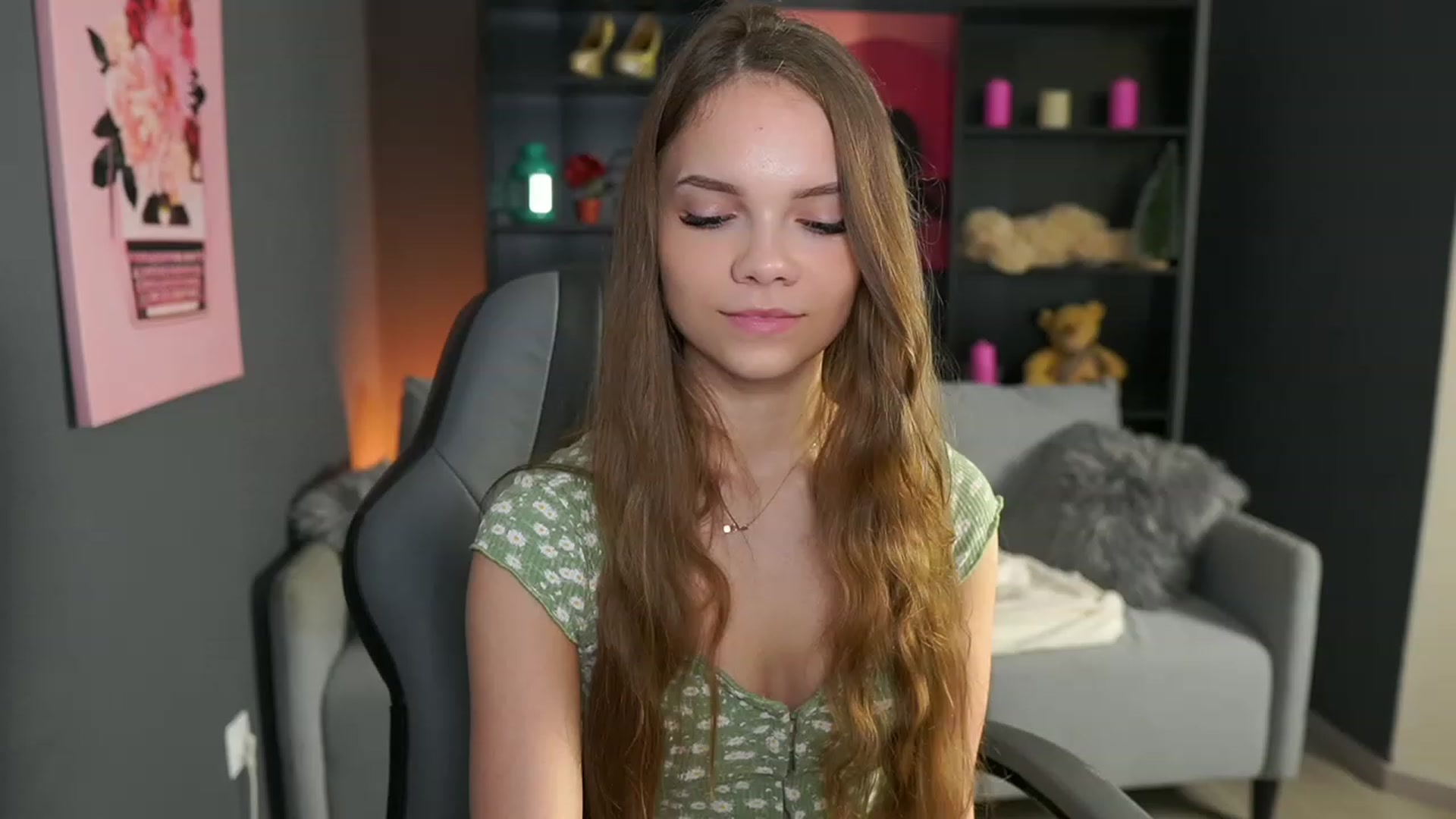Gallery image thumbnail from Natasha_Malk's myfreecams stream on, 01/25/2024, 14:22 image 16 of 20
