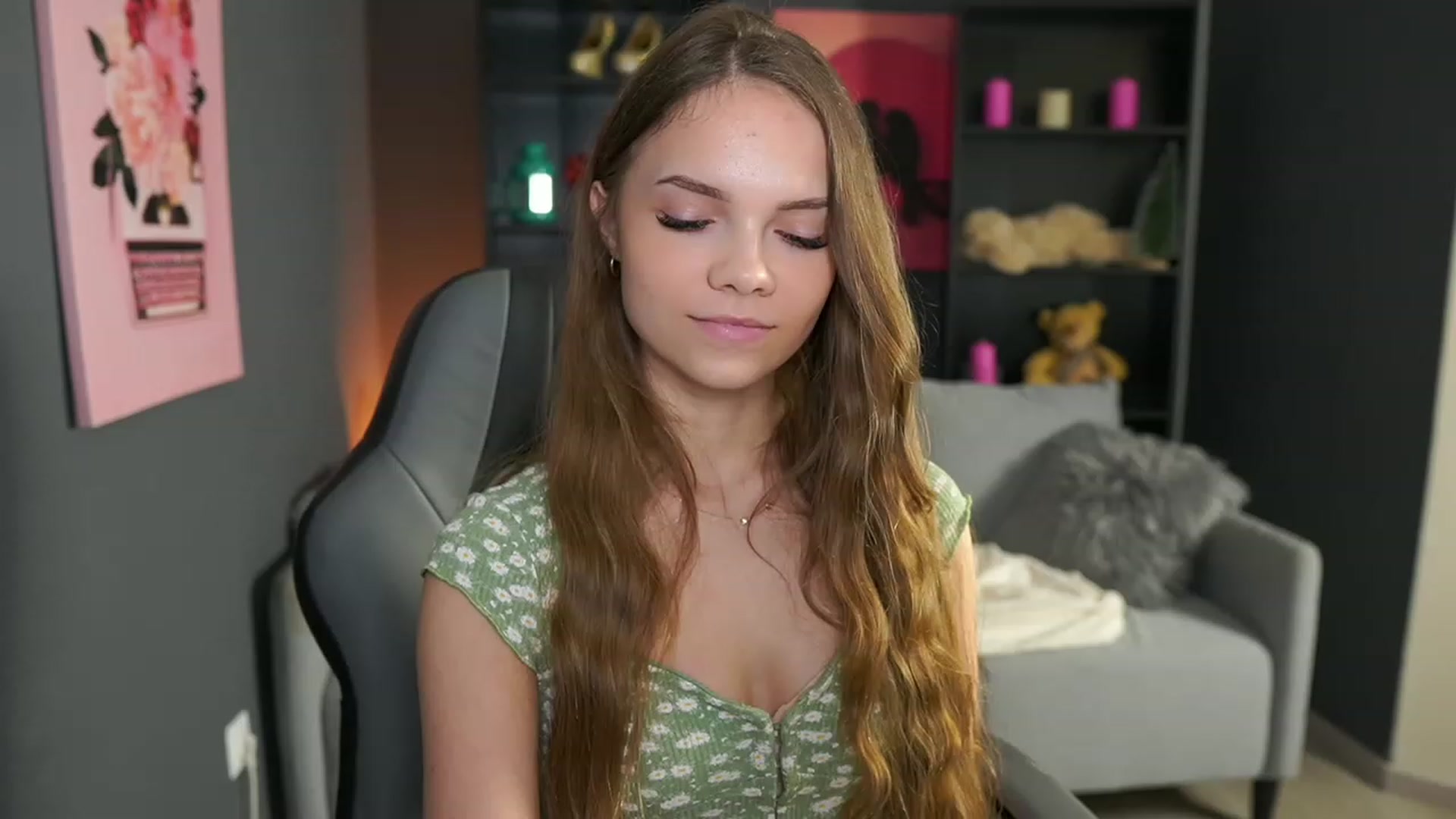 Gallery image thumbnail from Natasha_Malk's myfreecams stream on, 01/25/2024, 15:47 image 17 of 20
