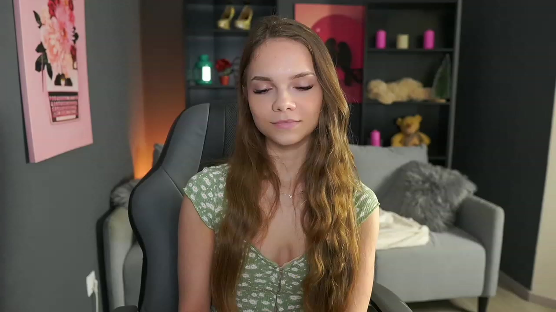 Gallery image thumbnail from Natasha_Malk's myfreecams stream on, 01/25/2024, 15:47 image 18 of 20