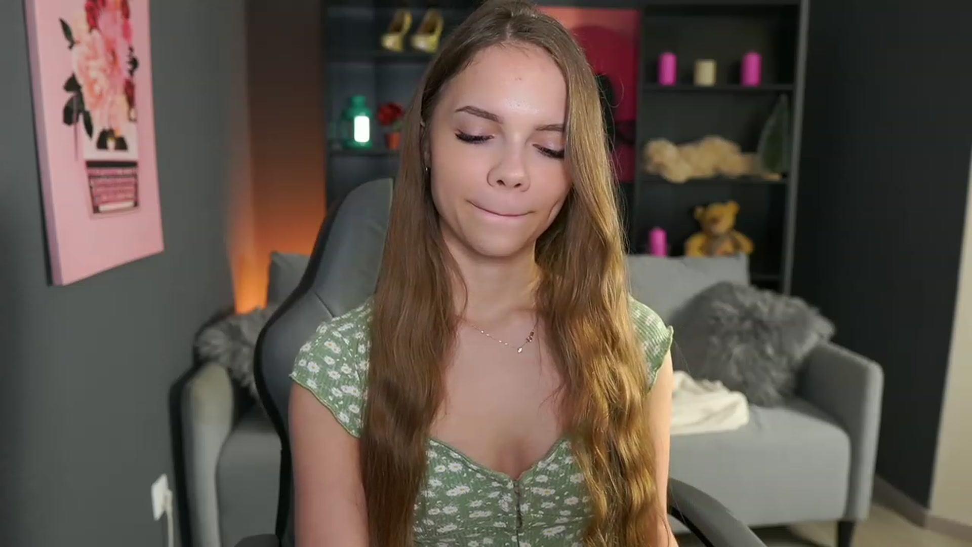 Gallery image thumbnail from Natasha_Malk's myfreecams stream on, 01/25/2024, 17:41 image 17 of 20