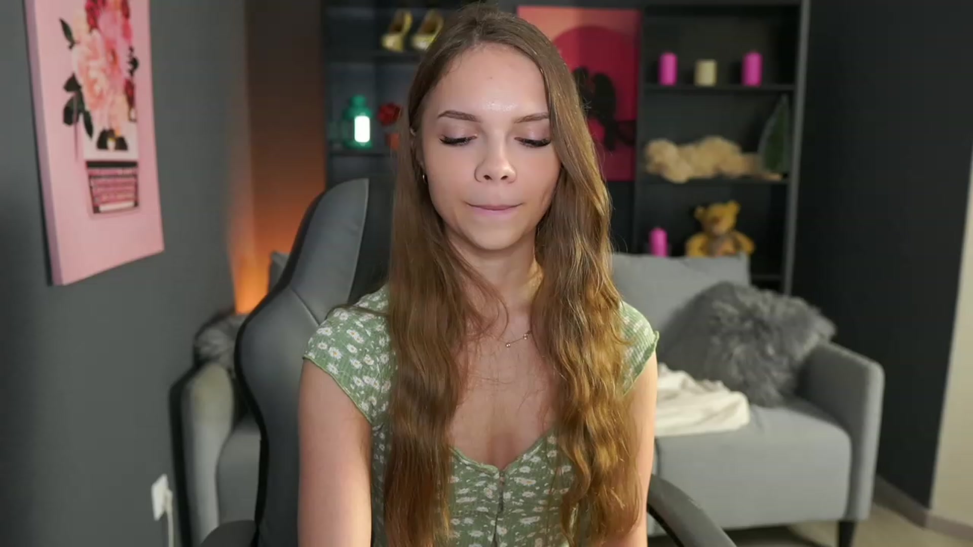Gallery image thumbnail from Natasha_Malk's myfreecams stream on, 01/25/2024, 17:41 image 14 of 20