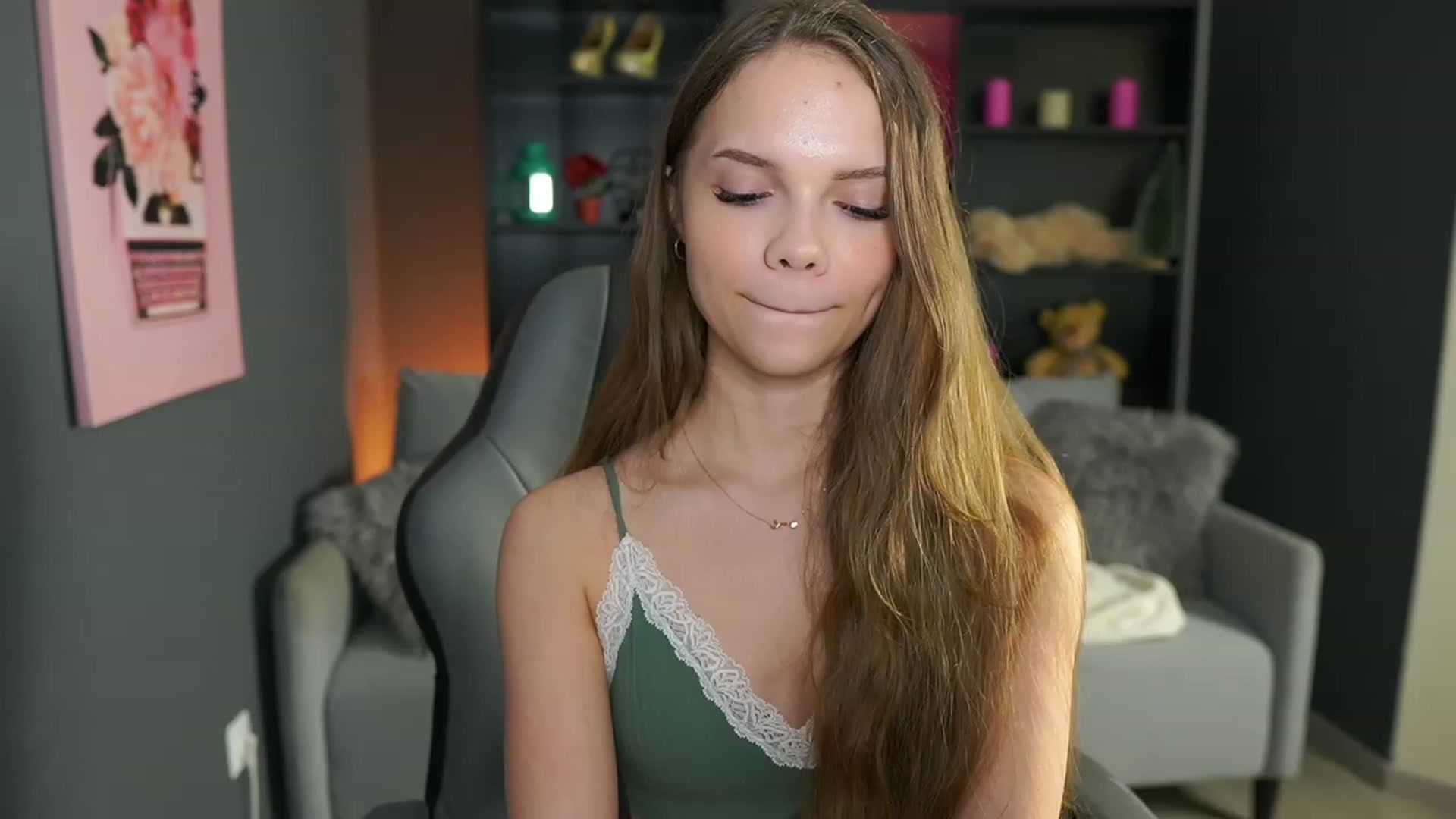 Gallery image thumbnail from Natasha_Malk's myfreecams stream on, 01/26/2024, 18:23 image 4 of 20