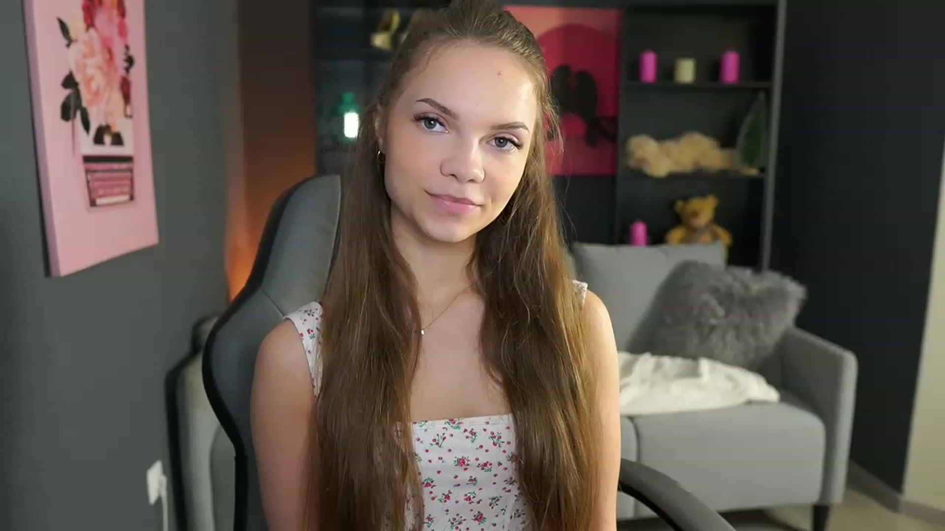 Gallery image thumbnail from Natasha_Malk's myfreecams stream on, 01/27/2024, 12:13 image 7 of 20