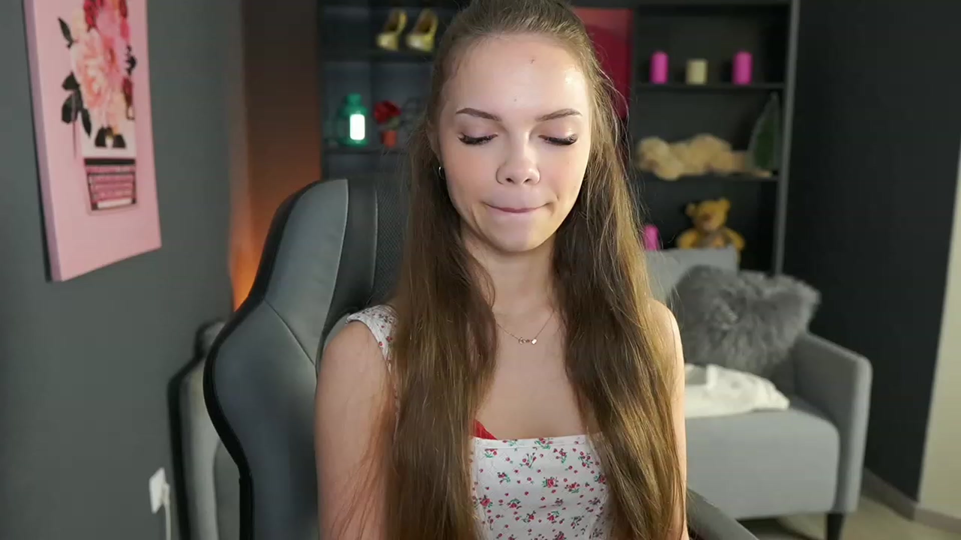 Gallery image thumbnail from Natasha_Malk's myfreecams stream on, 01/27/2024, 13:00 image 9 of 20