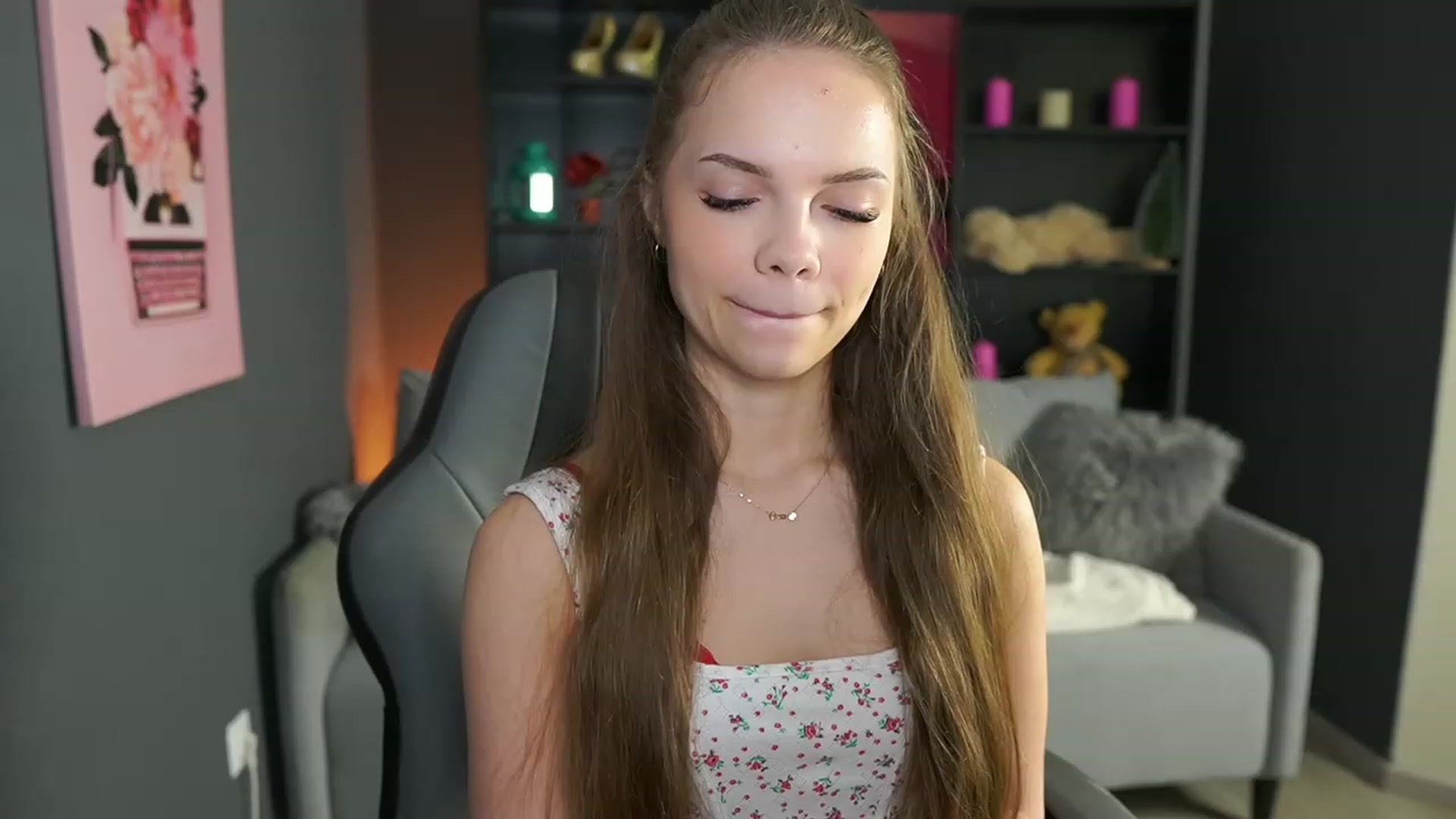 Gallery image thumbnail from Natasha_Malk's myfreecams stream on, 01/27/2024, 13:00 image 10 of 20