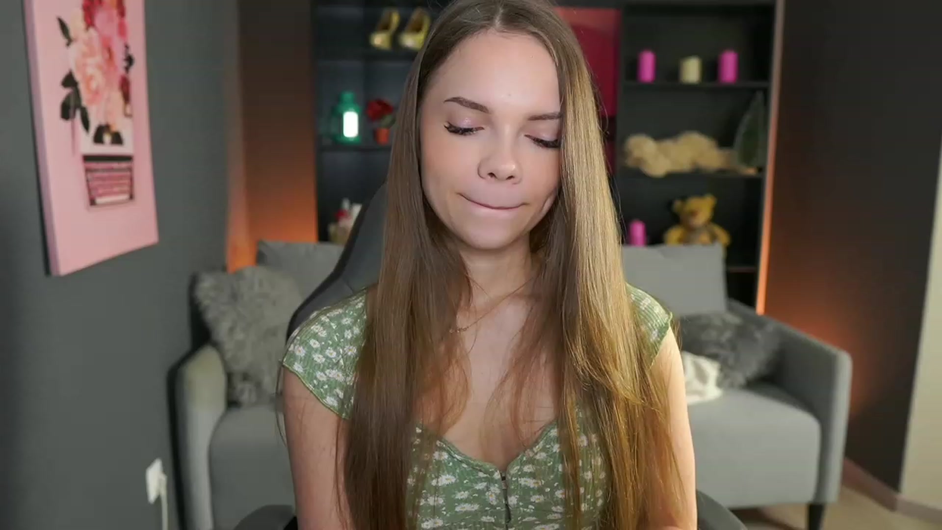 Gallery image thumbnail from Natasha_Malk's myfreecams stream on, 01/31/2024, 08:51 image 12 of 20