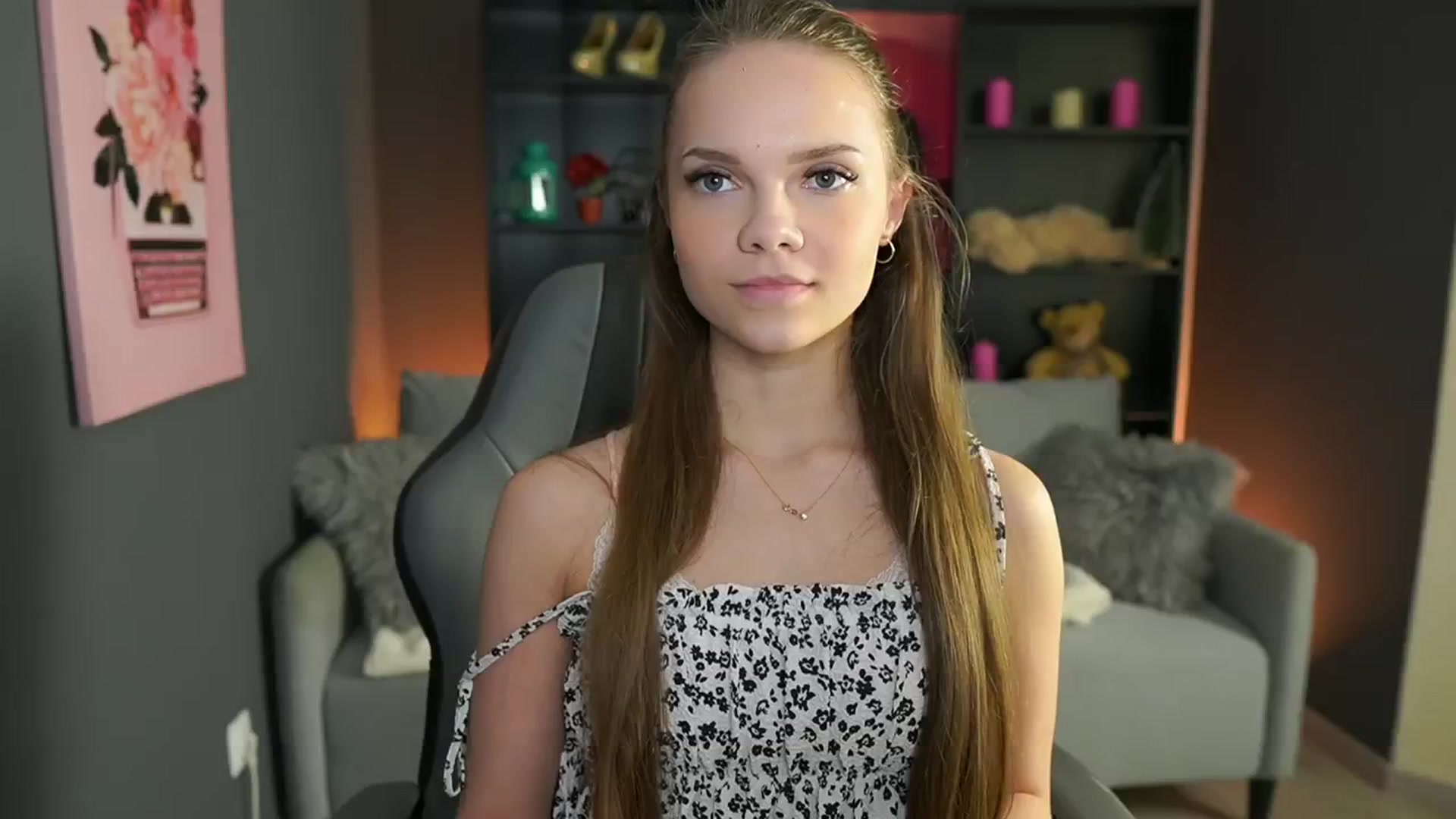 Gallery image thumbnail from Natasha_Malk's myfreecams stream on, 02/03/2024, 16:27 image 12 of 20