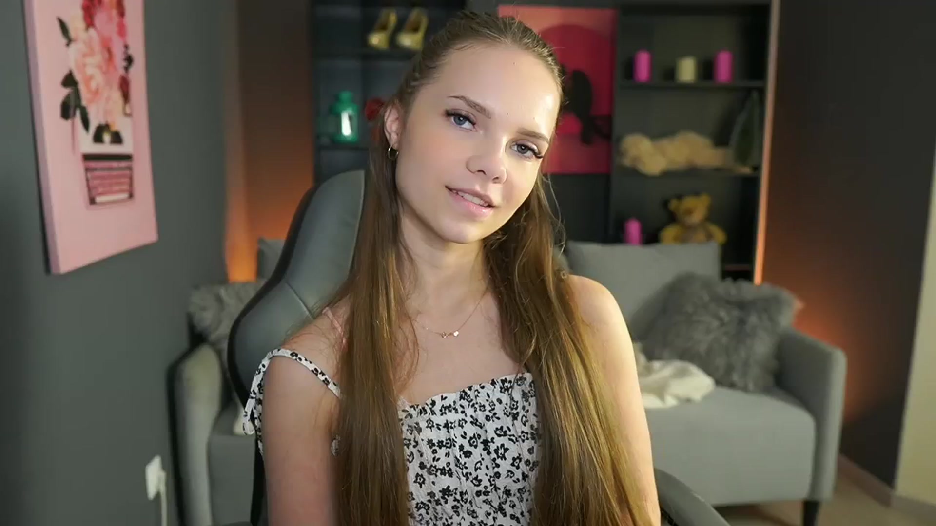 Gallery image thumbnail from Natasha_Malk's myfreecams stream on, 02/03/2024, 16:27 image 5 of 20