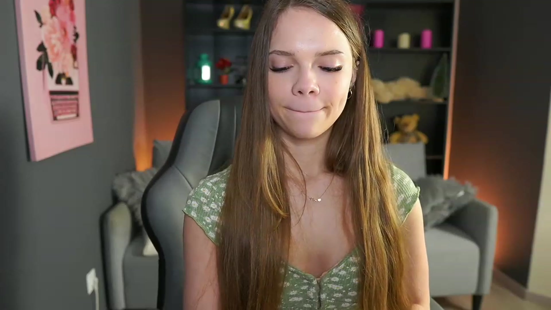 Gallery image thumbnail from Natasha_Malk's myfreecams stream on, 02/09/2024, 19:19 image 9 of 20