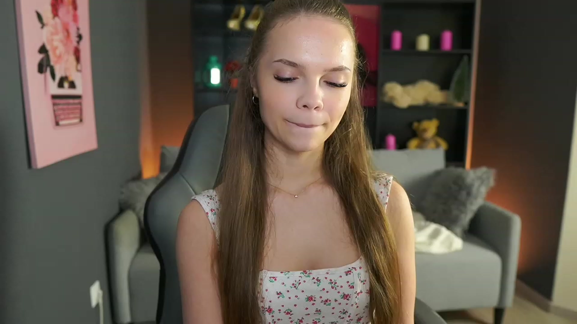 Gallery image thumbnail from Natasha_Malk's myfreecams stream on, 02/11/2024, 18:34 image 3 of 20