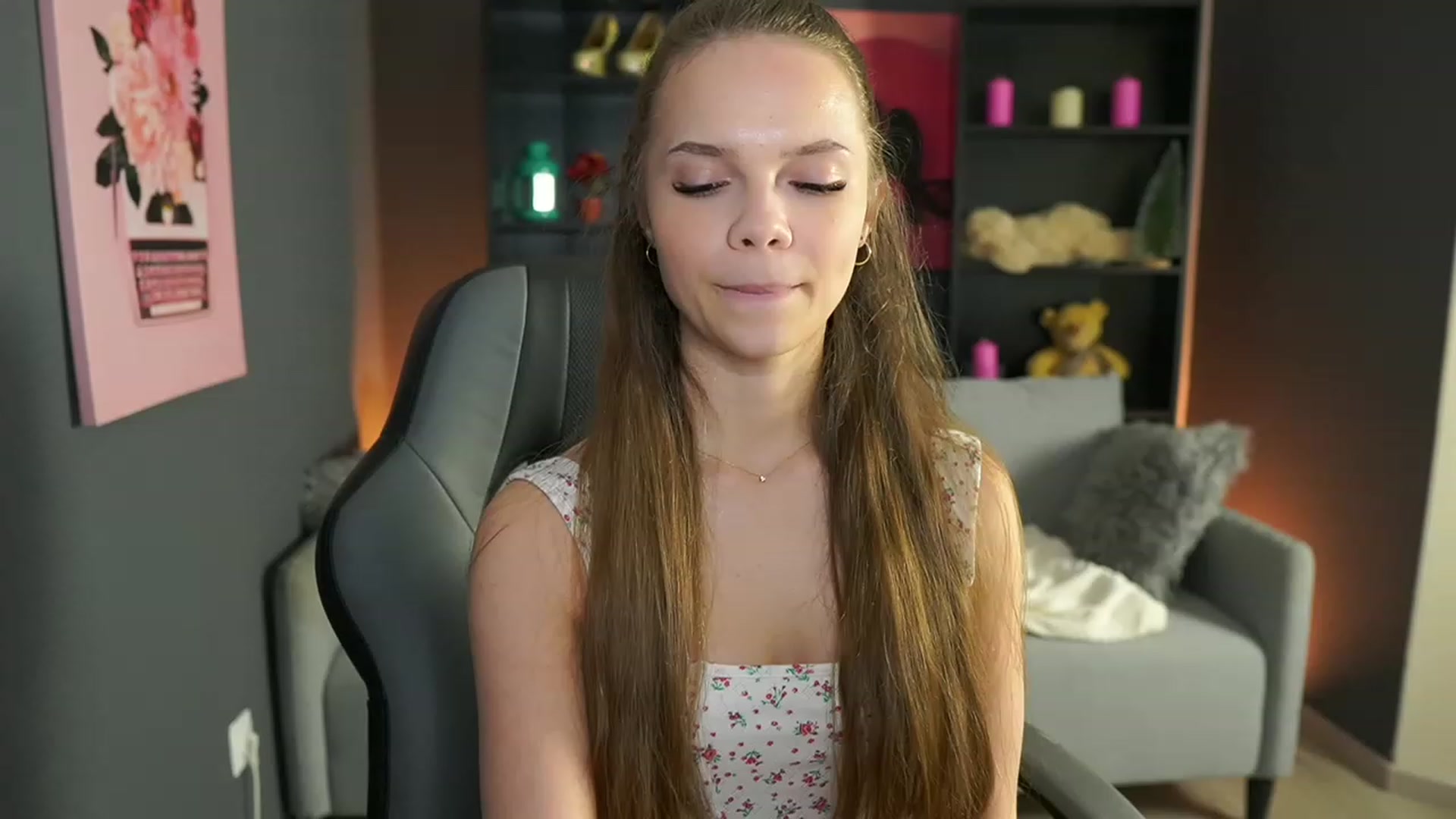 Gallery image thumbnail from Natasha_Malk's myfreecams stream on, 02/11/2024, 19:11 image 2 of 20