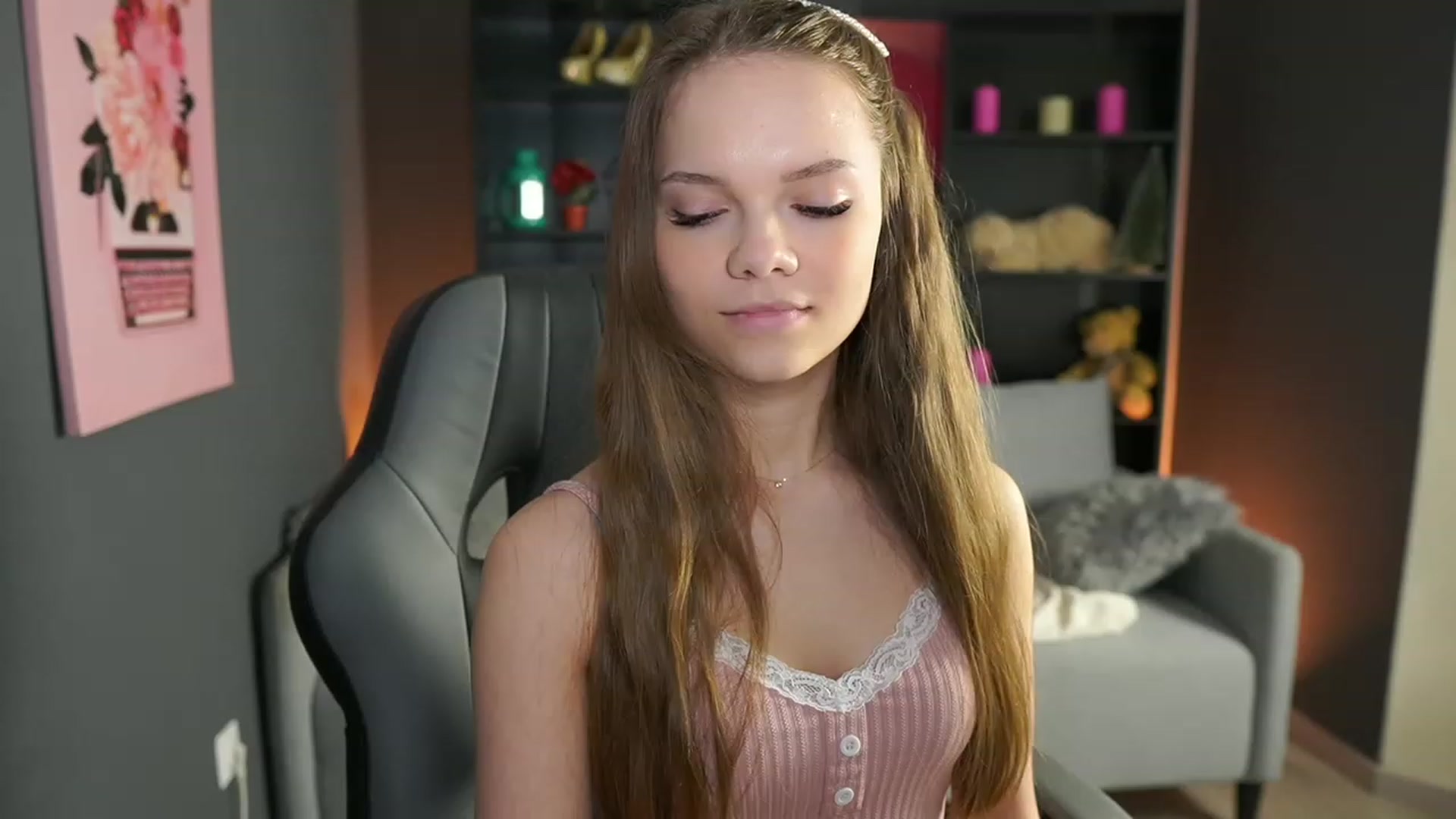 Gallery image thumbnail from Natasha_Malk's myfreecams stream on, 03/08/2024, 16:24 image 12 of 20