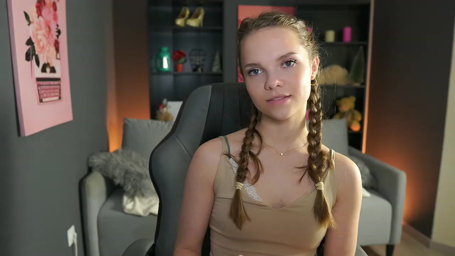 Gallery image thumbnail from Natasha_Malk's myfreecams stream on, 03/16/2024, 18:36 image 5 of 20