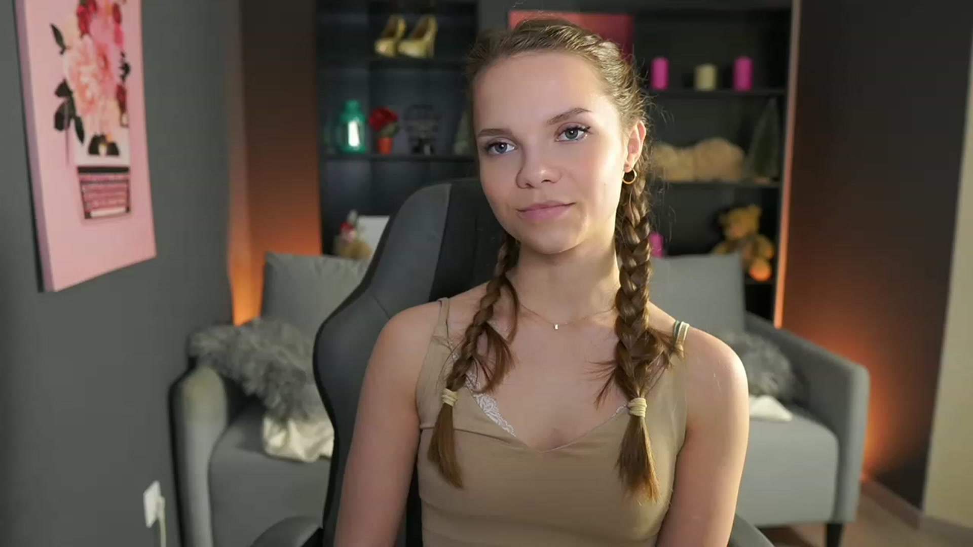 Gallery image thumbnail from Natasha_Malk's myfreecams stream on, 03/16/2024, 18:36 image 17 of 20