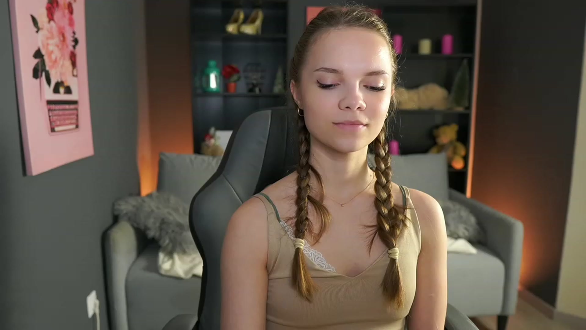 Gallery image thumbnail from Natasha_Malk's myfreecams stream on, 03/16/2024, 18:36 image 10 of 20