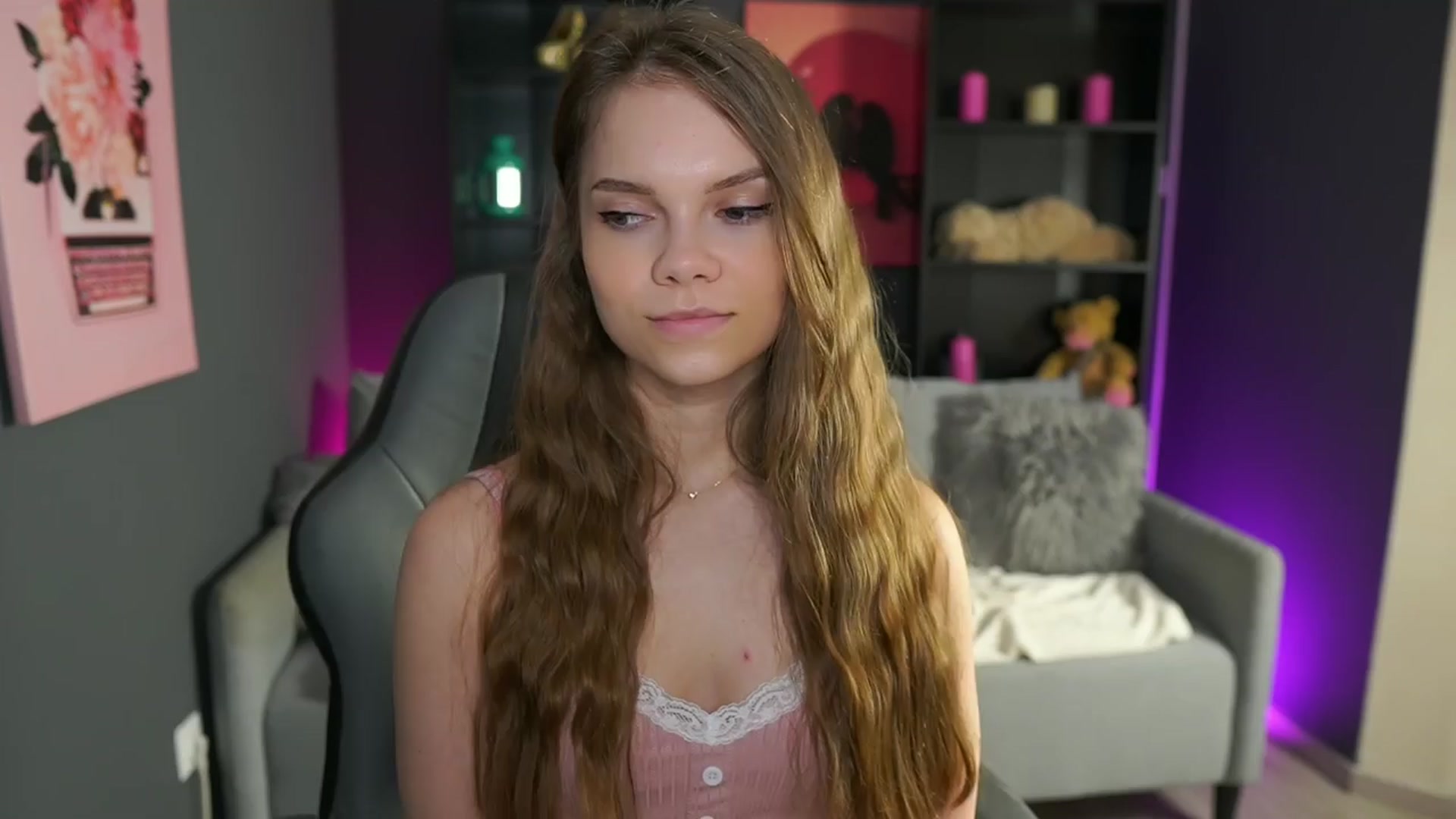 Gallery image thumbnail from Natasha_Malk's myfreecams stream on, 03/28/2024, 17:45 image 13 of 20